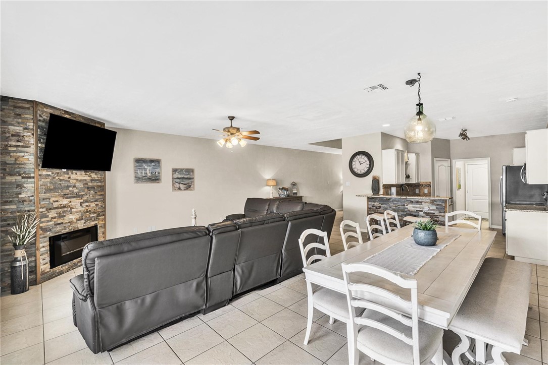 15417 Gun Cay Ct B Corpus Christi TX 78418