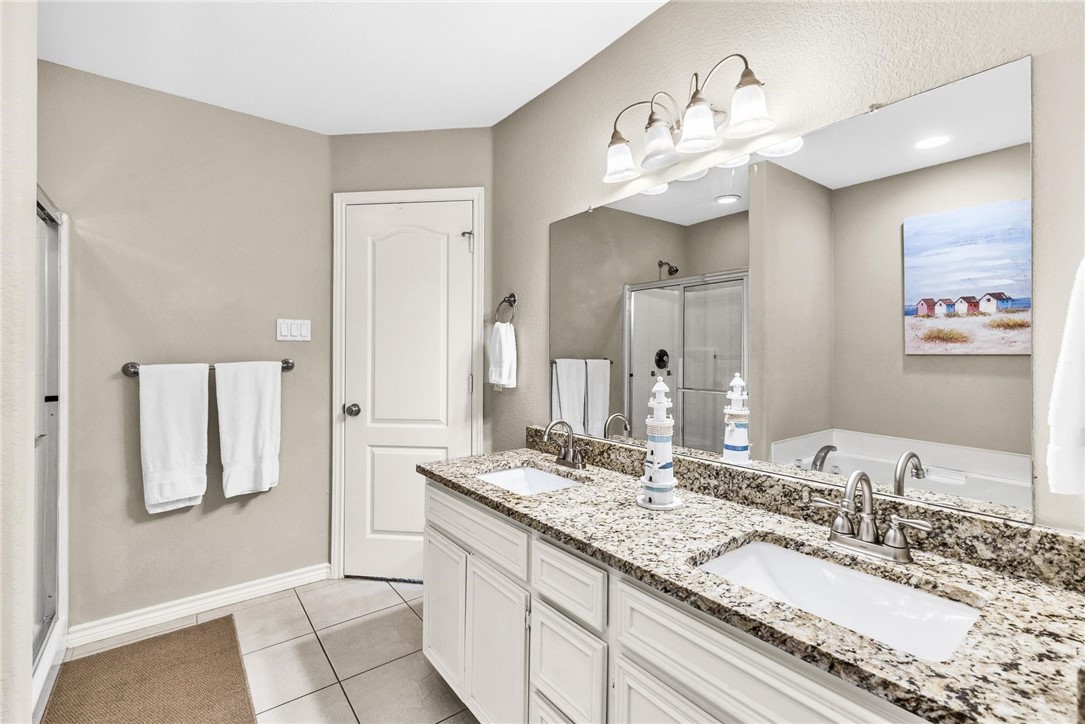 15417 Gun Cay Ct B Corpus Christi TX 78418