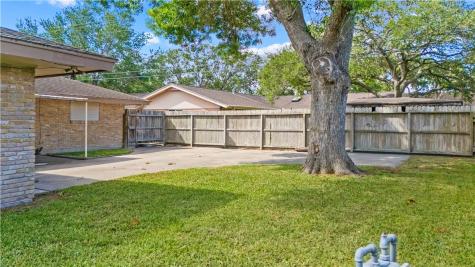 5641 Martinique Drive Corpus Christi TX 78411