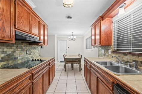 5641 Martinique Drive Corpus Christi TX 78411