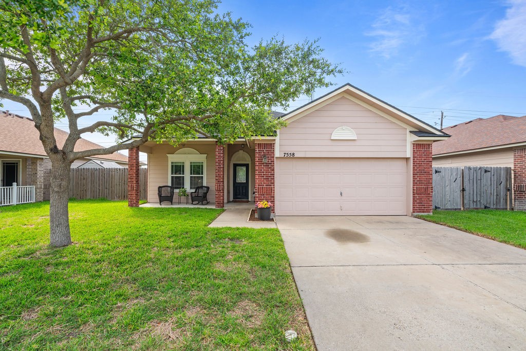 7558 Angelwing Drive Corpus Christi TX 78414