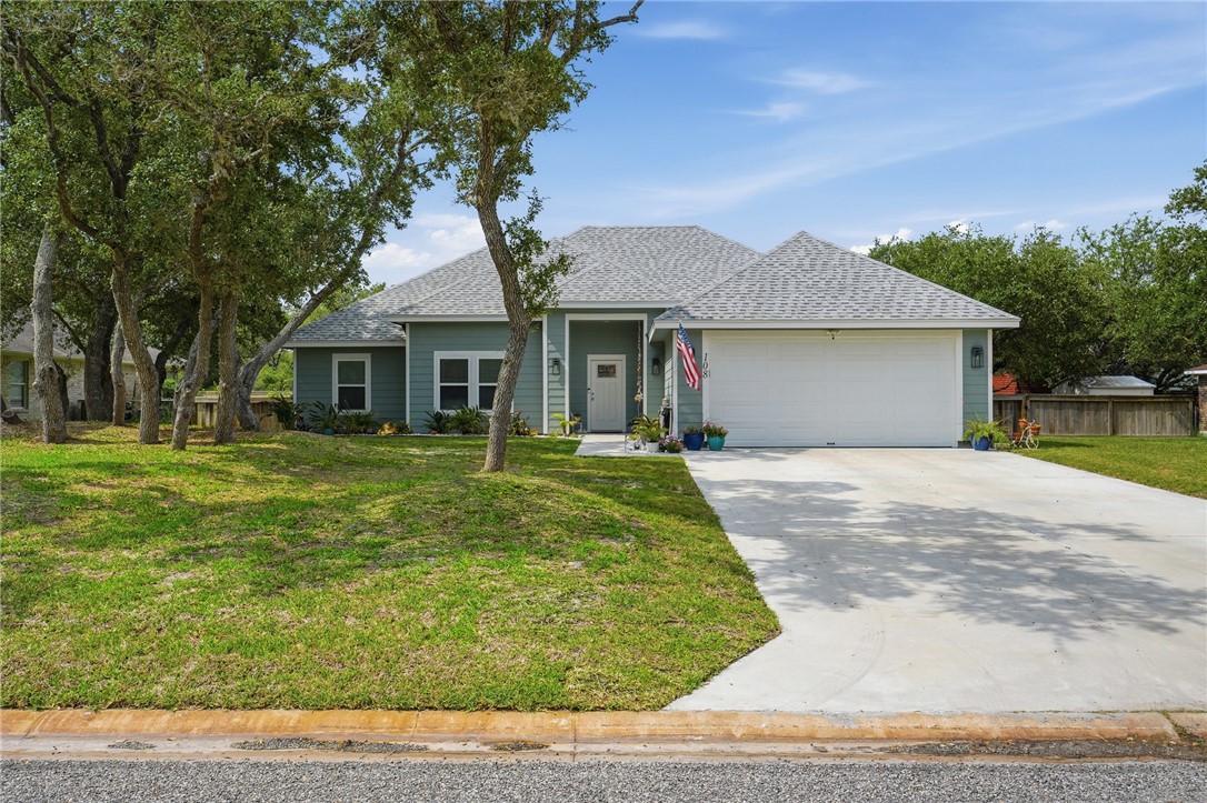 108 S Sierra Woods Rockport TX 78382