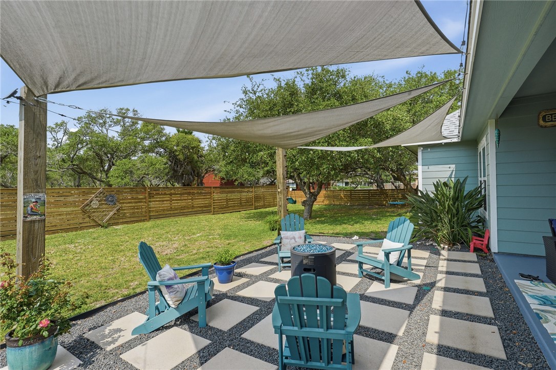 108 S Sierra Woods Rockport TX 78382