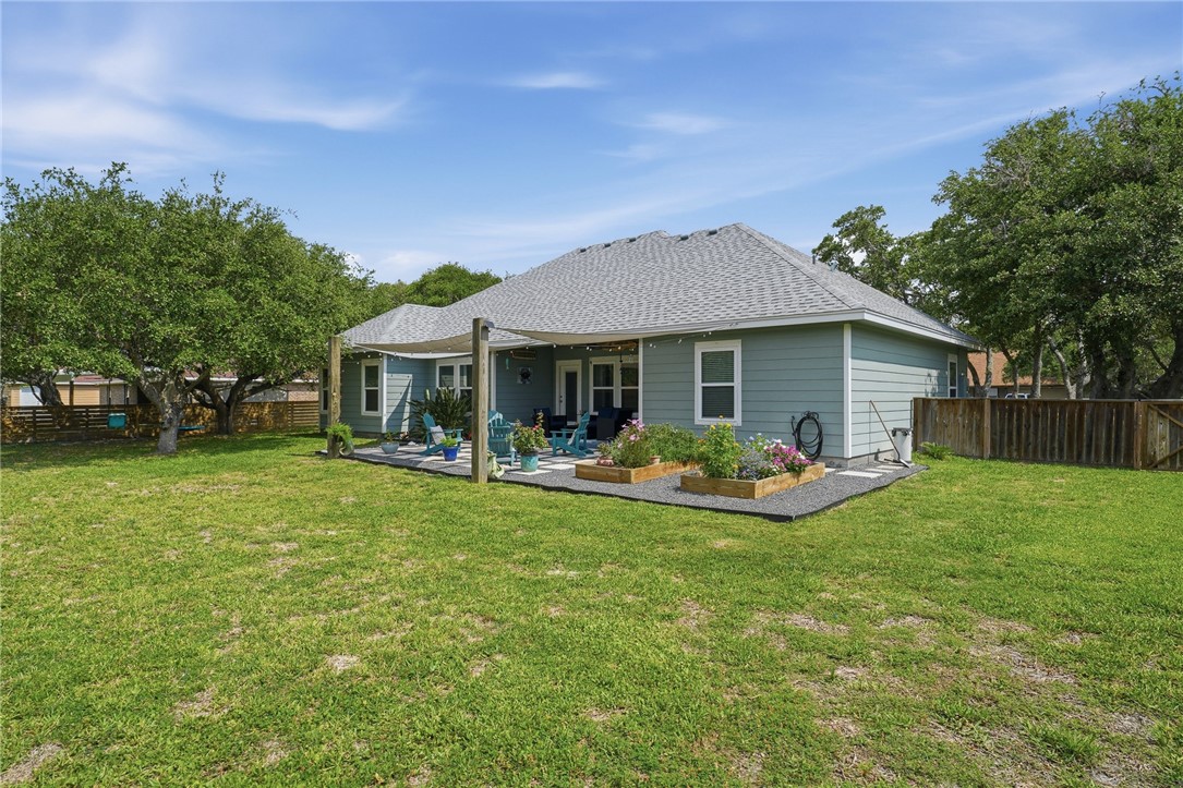 108 S Sierra Woods Rockport TX 78382