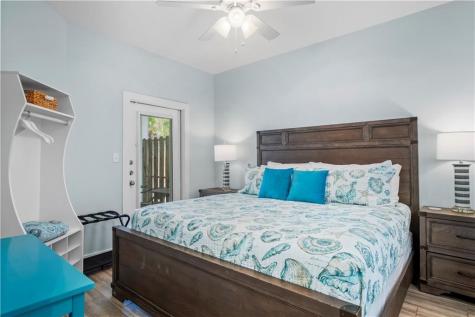 1813 S 11th Street 108 Port Aransas TX 78373