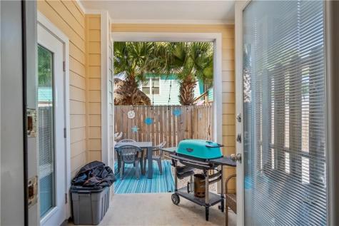 1813 S 11th Street 108 Port Aransas TX 78373