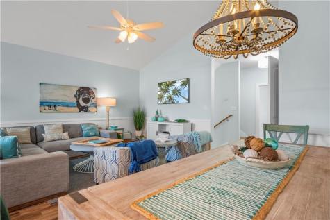 1813 S 11th Street 108 Port Aransas TX 78373