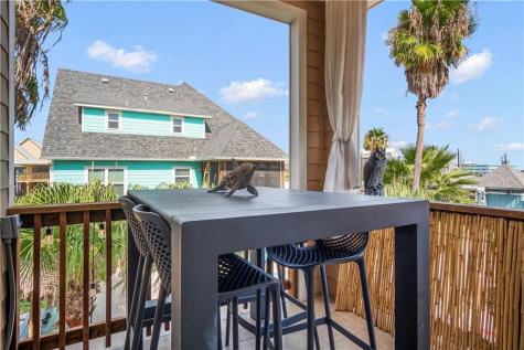 1813 S 11th Street 108 Port Aransas TX 78373