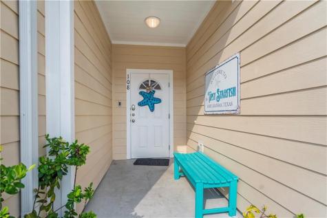 1813 S 11th Street 108 Port Aransas TX 78373