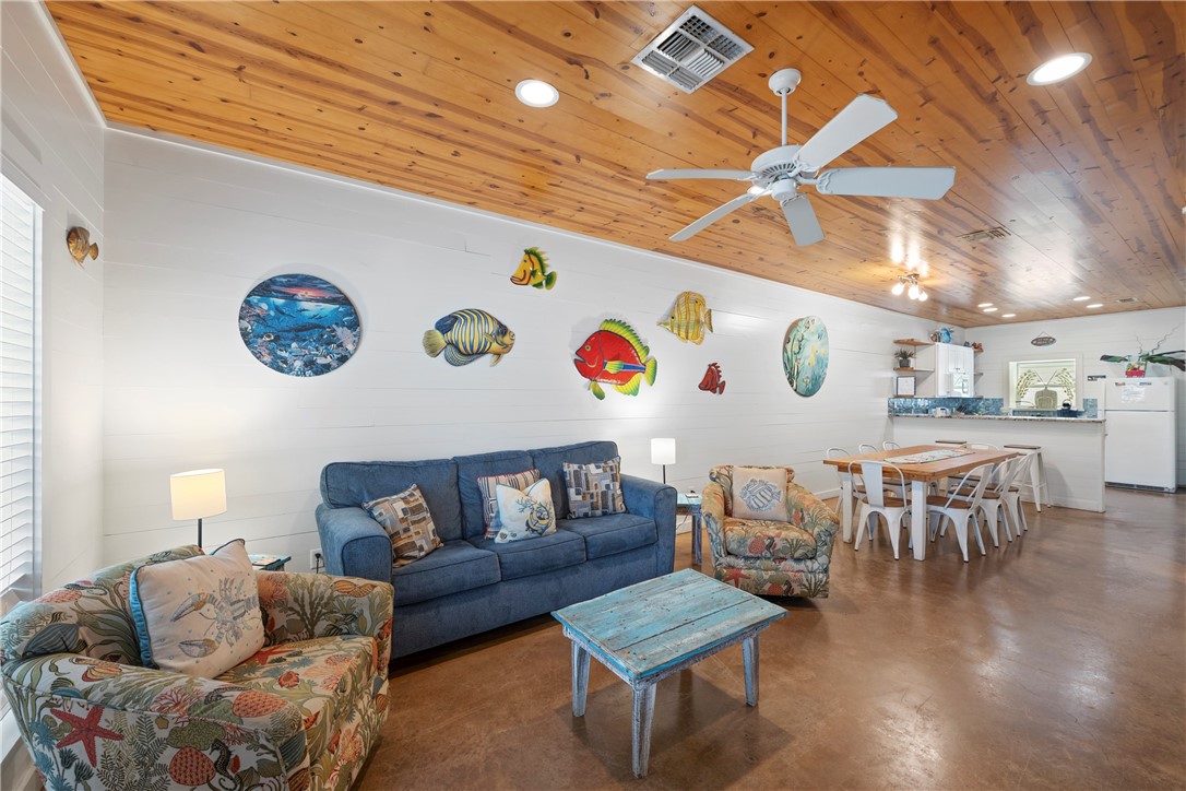 2120 11th Street 302 Port Aransas TX 78373