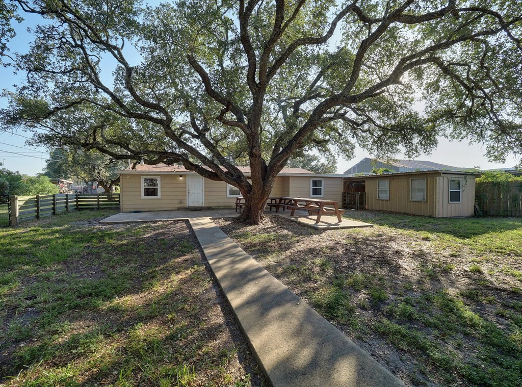 108 Sweet Bay Street Rockport TX 78382