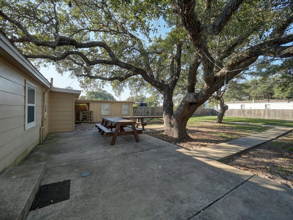 108 Sweet Bay Street Rockport TX 78382