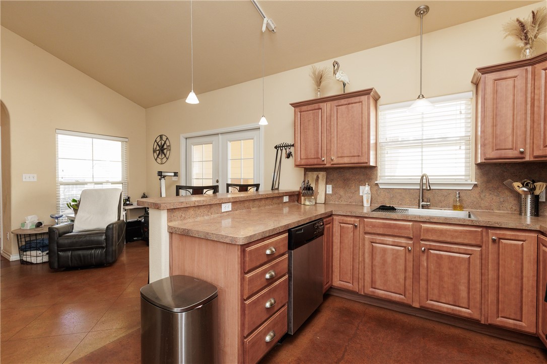 14521 E Cabana Street 305 Corpus Christi TX 78418