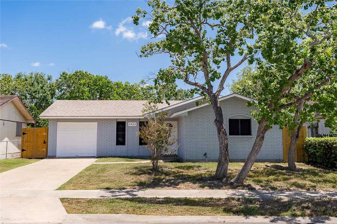 4922 Moody Drive Corpus Christi TX 78416