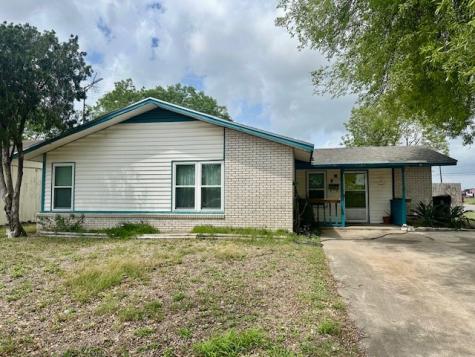 303 S 22nd Street Kingsville TX 78363