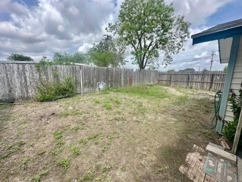 303 S 22nd Street Kingsville TX 78363