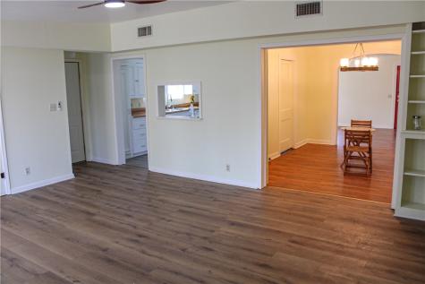 903 W Alice Avenue Kingsville TX 78363