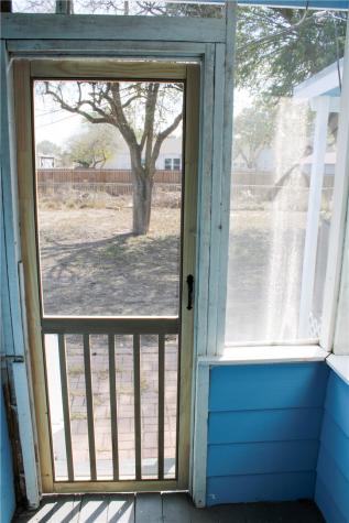 903 W Alice Avenue Kingsville TX 78363