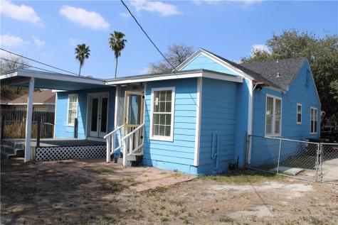 903 W Alice Avenue Kingsville TX 78363