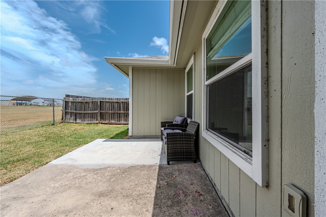 3741 W L Breeding Drive Corpus Christi TX 78414