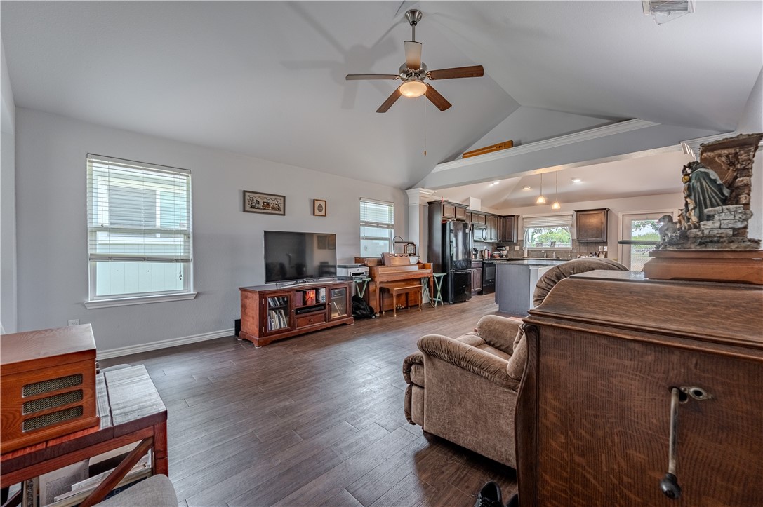 3741 W L Breeding Drive Corpus Christi TX 78414