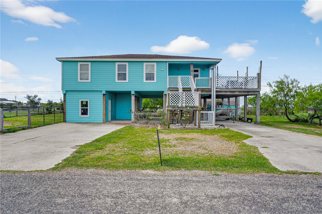 70 West Castle Oak Lane Rockport TX 78382
