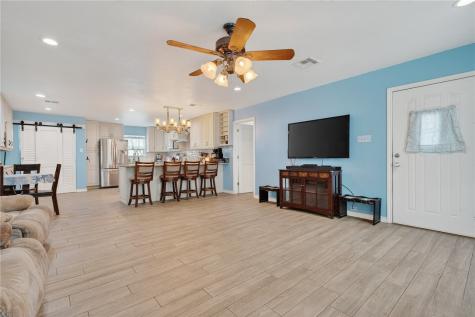 70 West Castle Oak Lane Rockport TX 78382