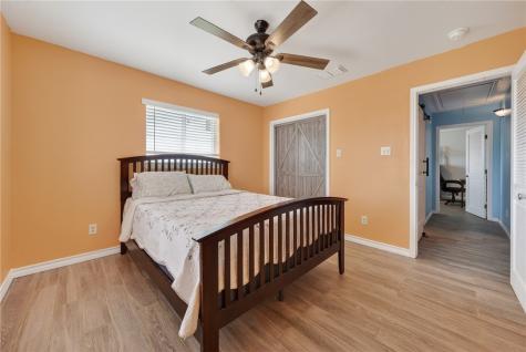 70 West Castle Oak Lane Rockport TX 78382