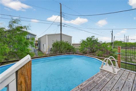 70 West Castle Oak Lane Rockport TX 78382