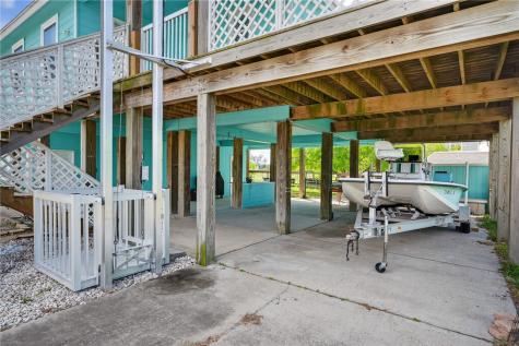 70 West Castle Oak Lane Rockport TX 78382