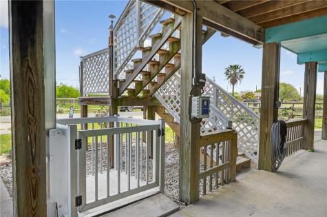 70 West Castle Oak Lane Rockport TX 78382