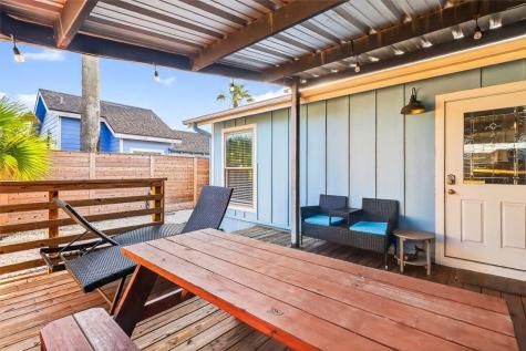 312 E White Avenue Port Aransas TX 78373