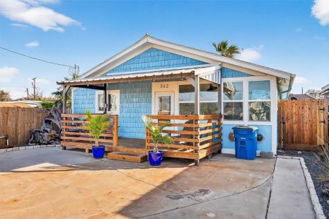 312 E White Avenue Port Aransas TX 78373