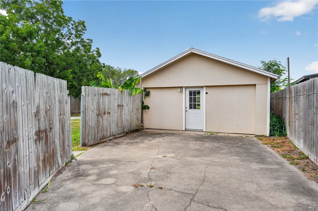 4905 Curtis Clark Drive Corpus Christi TX 78411