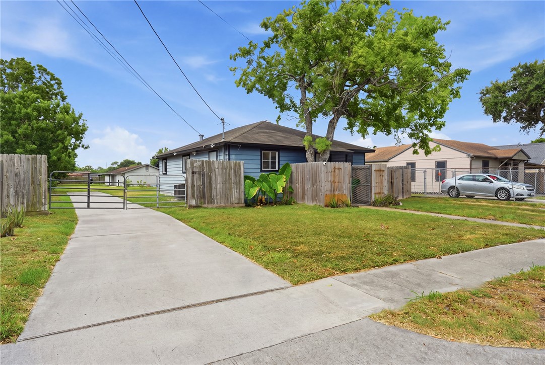4905 Curtis Clark Drive Corpus Christi TX 78411