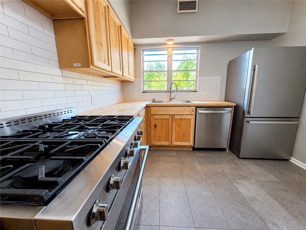 4709 Jarvis Street Corpus Christi TX 78412