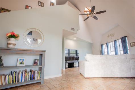 828 Stacie Street Kingsville TX 78363