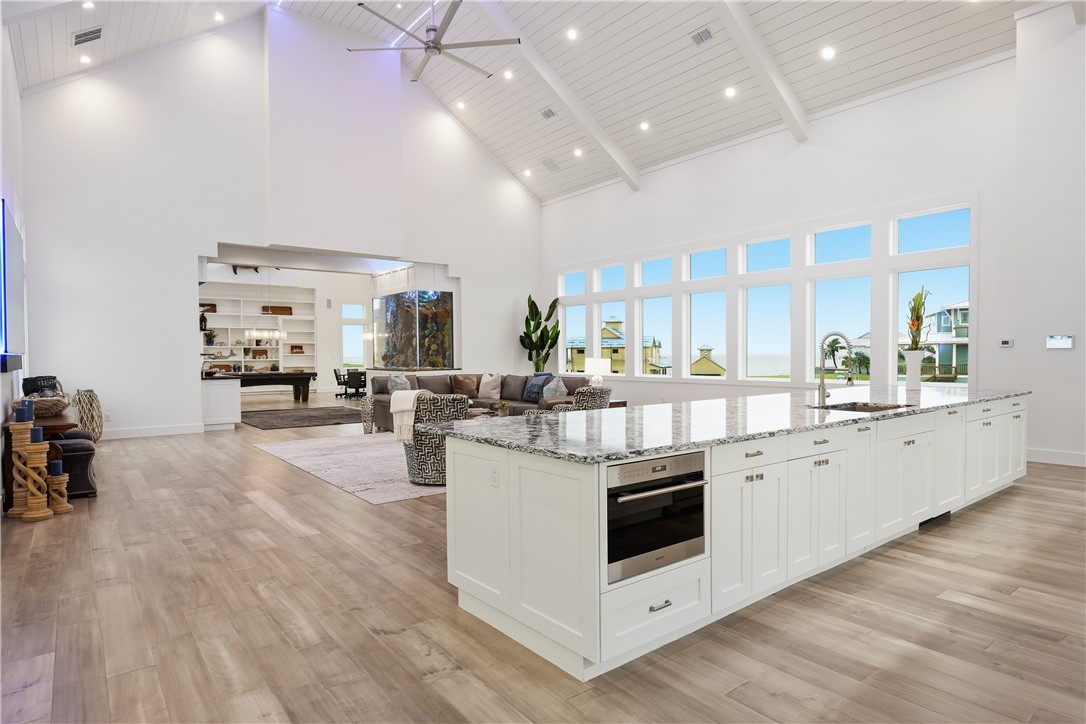 305 Estes Drive Rockport TX 78382