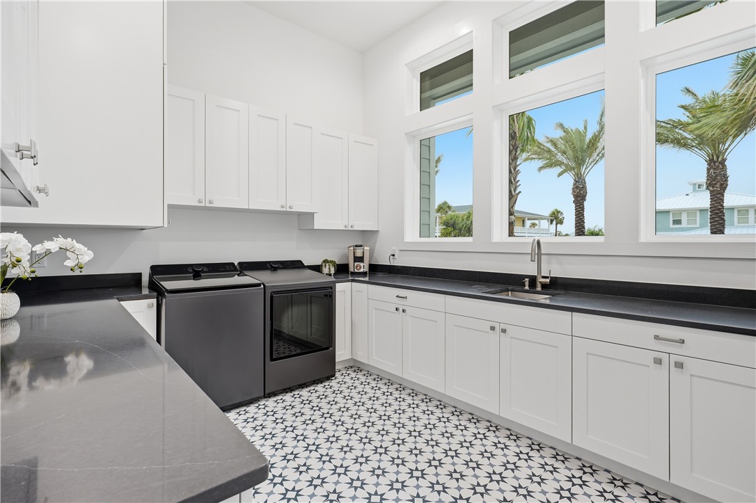 305 Estes Drive Rockport TX 78382