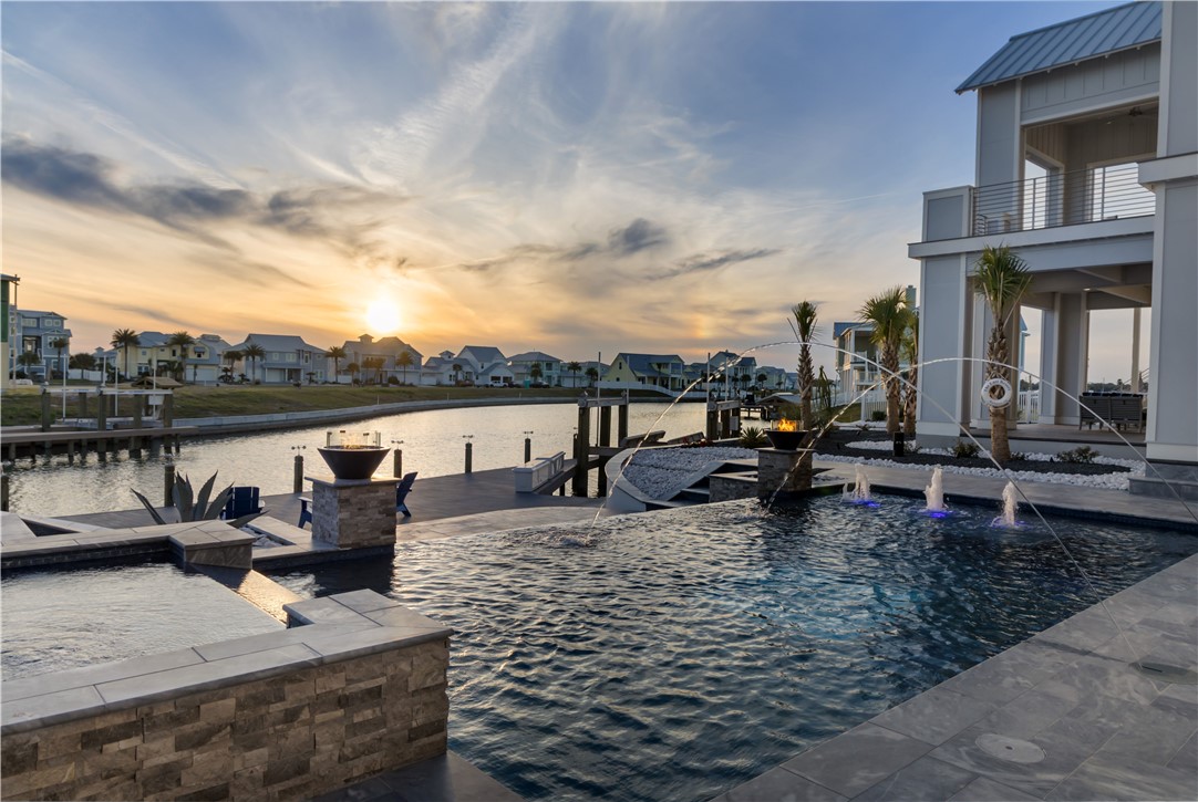 305 Estes Drive Rockport TX 78382