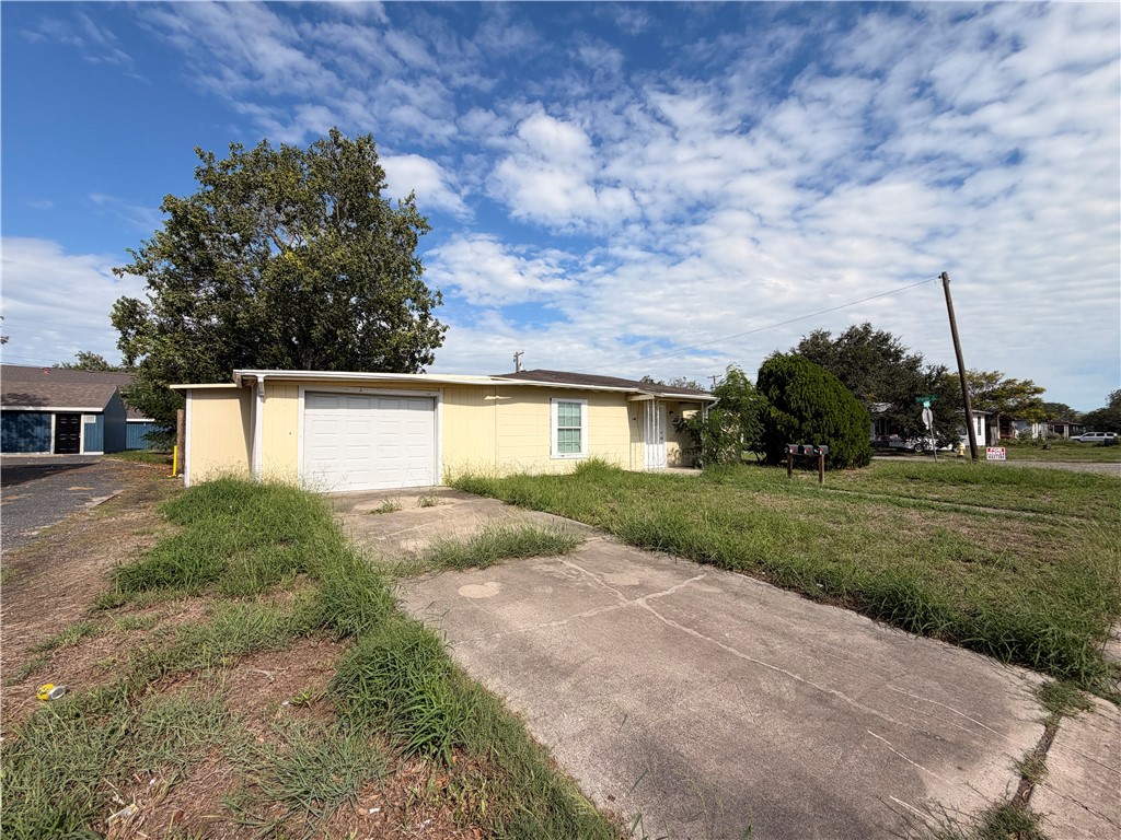 1401 Maryland Drive Corpus Christi TX 78415