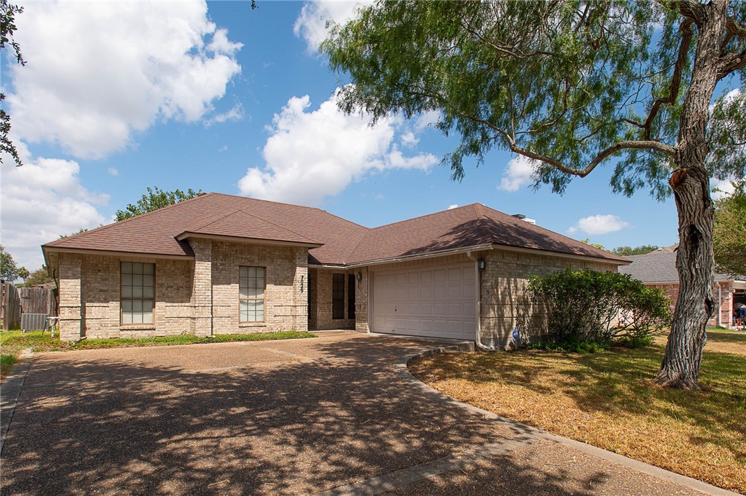 7029 Sun Wood Drive Corpus Christi TX 78413