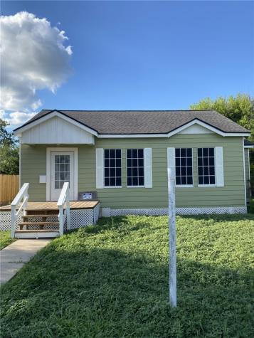 323 W 4th Street Alice TX 78332