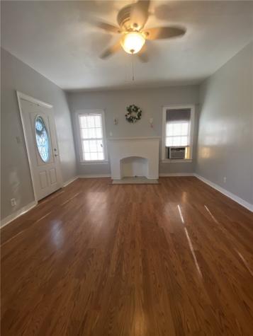 323 W 4th Street Alice TX 78332