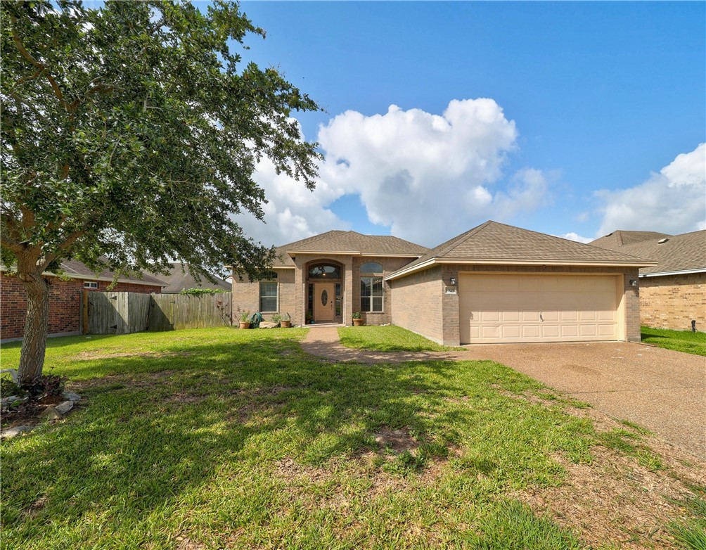 6825 King George Place Corpus Christi TX 78414