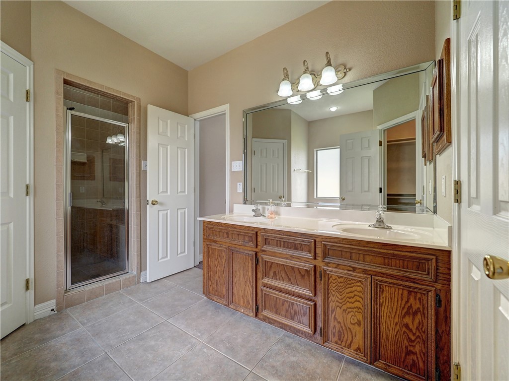 6825 King George Place Corpus Christi TX 78414