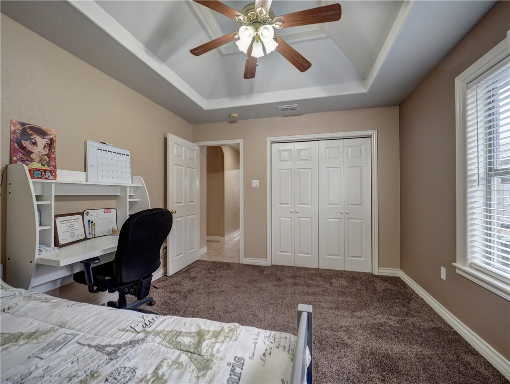 6825 King George Place Corpus Christi TX 78414