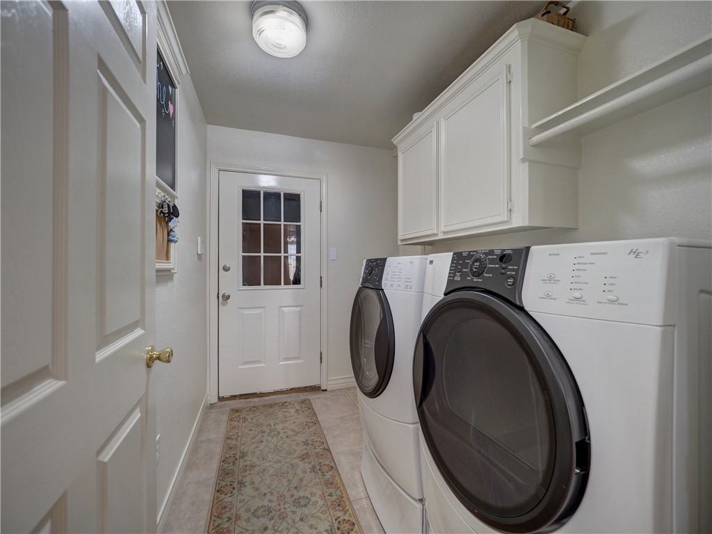 6825 King George Place Corpus Christi TX 78414