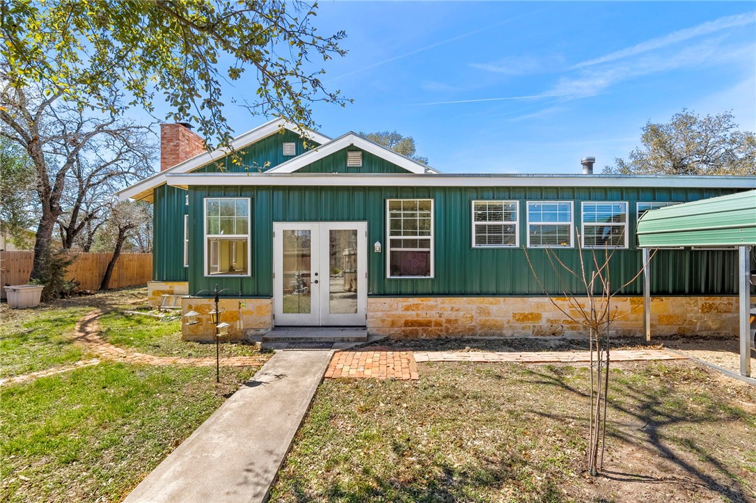 541 Robindale Bandera TX 78003