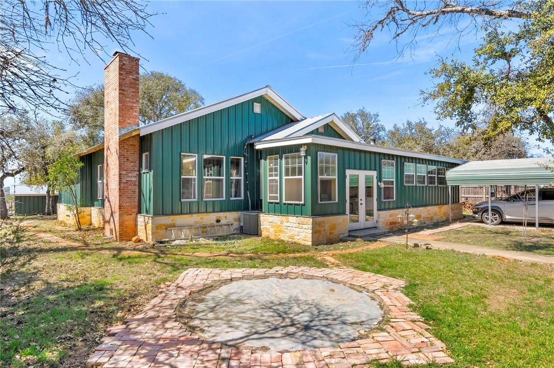 541 Robindale Bandera TX 78003